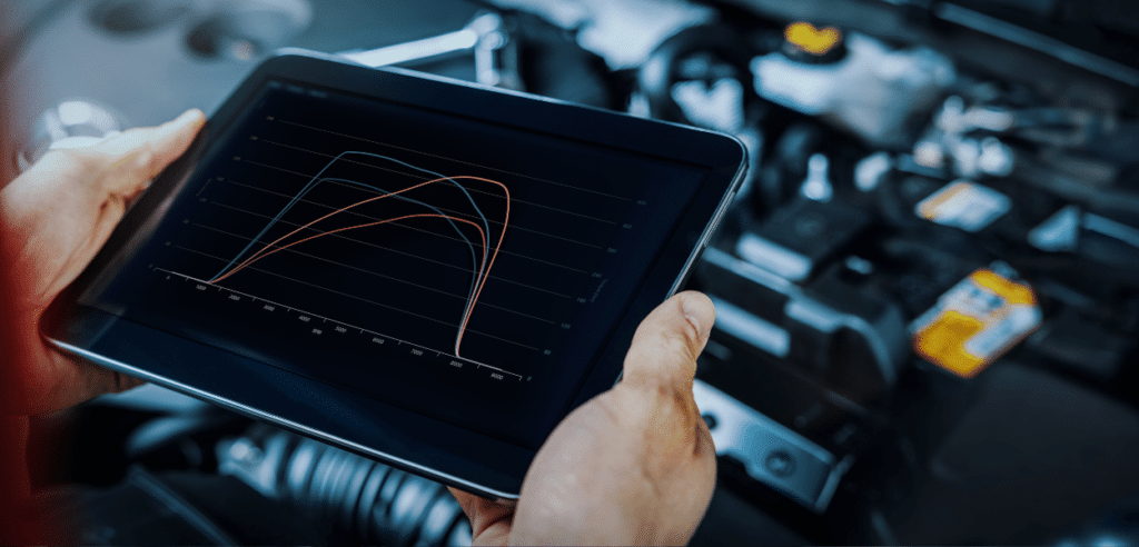 Expert mechanic conducting a mobile car diagnostics service in Orlando, providing accurate and efficient vehicle troubleshooting at your location.